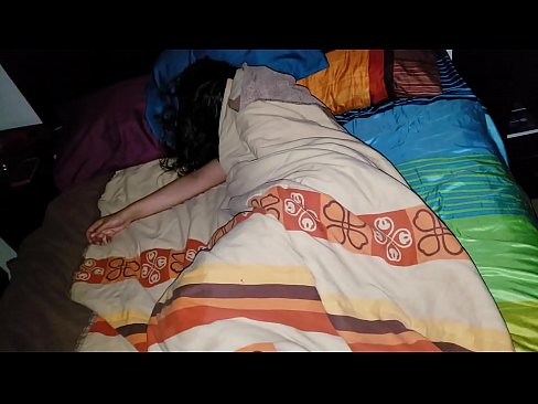 ❤️ Kasupoeg sõimab oma noort kasuema, kui ta magab. ️ Pornovideo at et.bitcoinex.top ☑